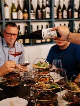 🔥 Včera se v Praze rozdávaly michelinské hvězdy, ale my vám jednu přivezeme až pod nos – přímo do Ostravy! 🌟 Konstantin...